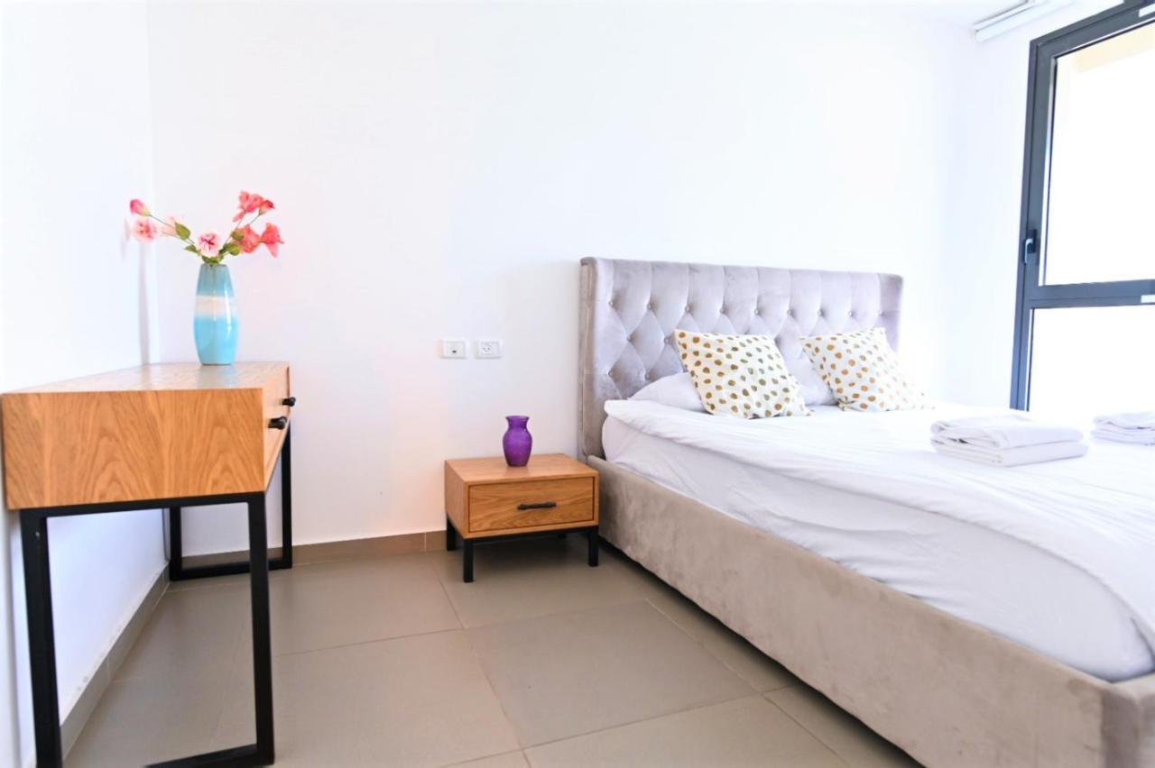 Yalarent Migdalor Apartments With Sea Views 티베리아 외부 사진