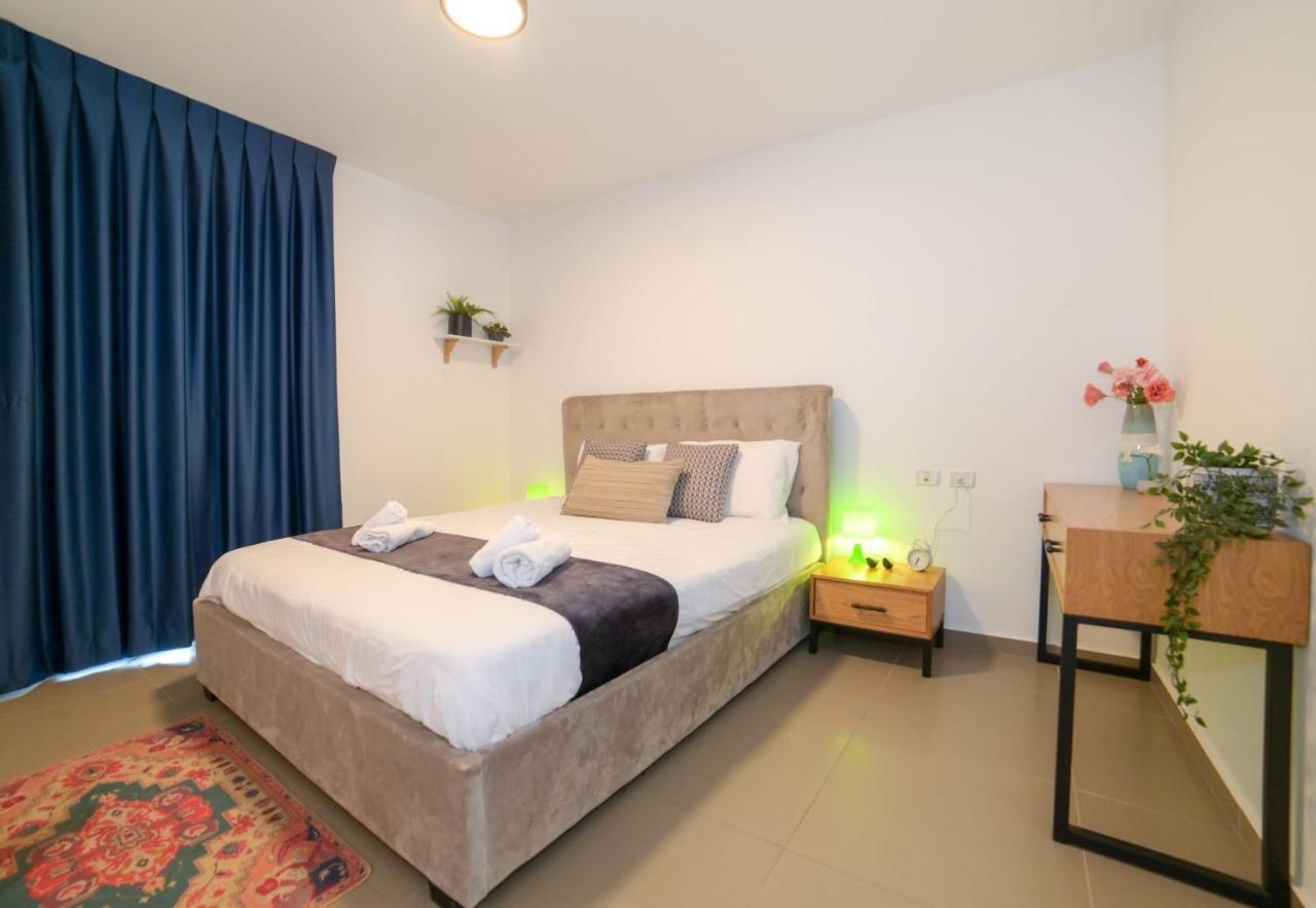 Yalarent Migdalor Apartments With Sea Views 티베리아 외부 사진